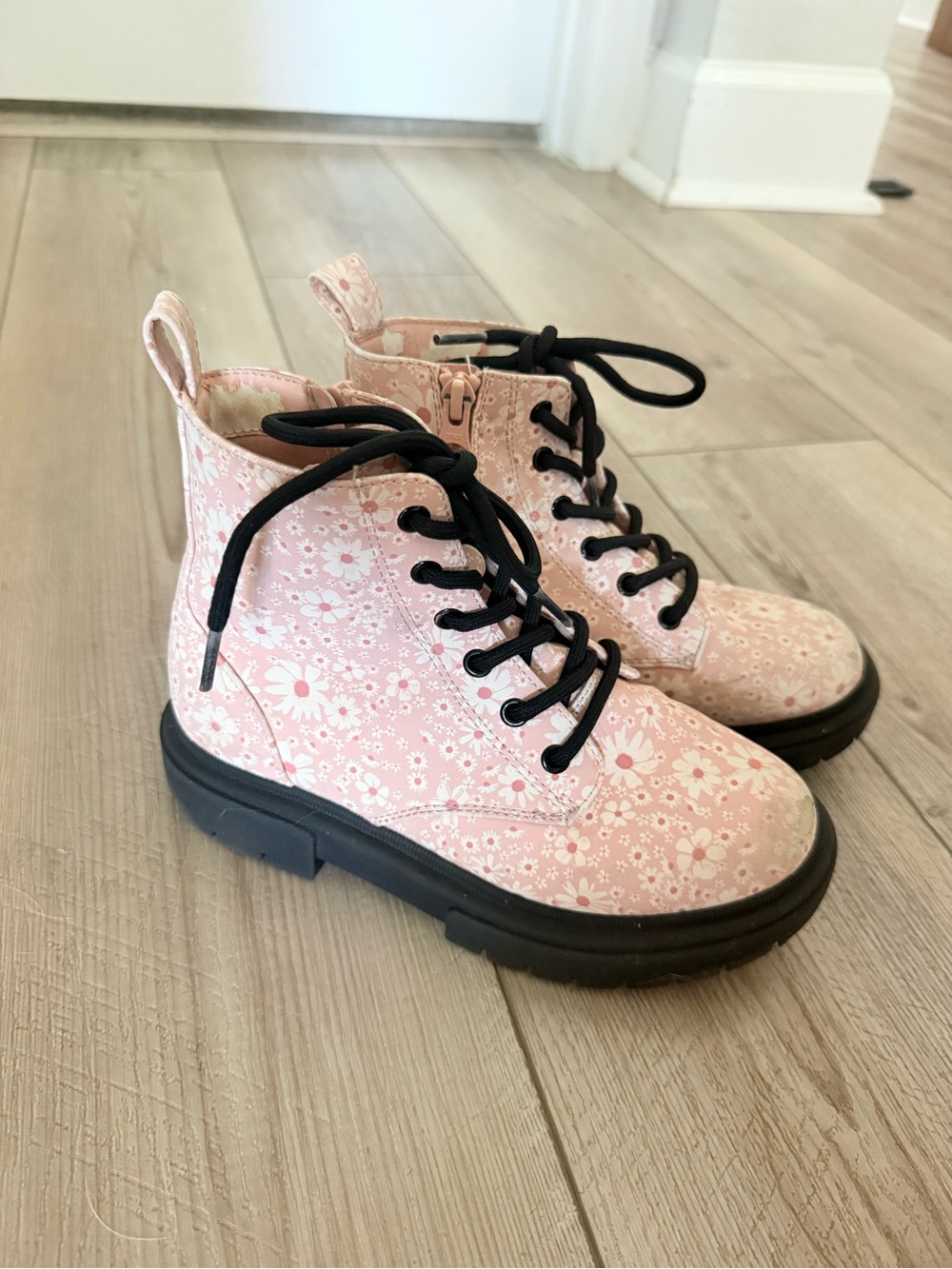 art class Pink Floral Lace-Up Combat Boots for Kids